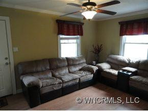 38 Mount Carmel Drive - Photo 6