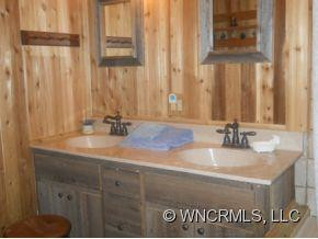 388 Laurel Drive - Photo 3