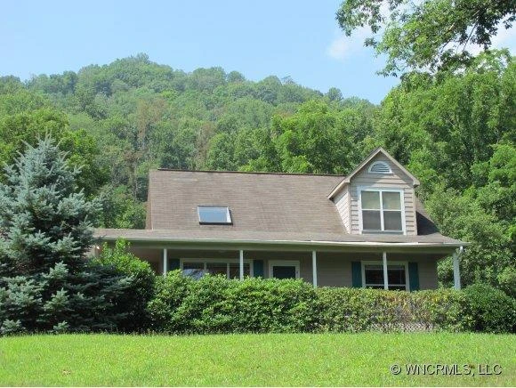 870 Mountain Lake Dr