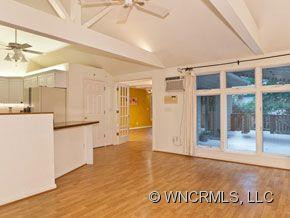 233 Laurel Circle - Photo 4