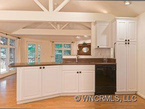 233 Laurel Circle - Photo 5