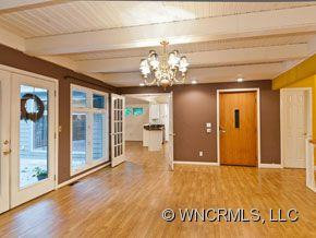 233 Laurel Circle - Photo 7
