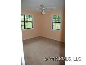 195 W Cove Rd - Photo 4