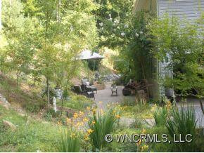 24 WHISPERING WOODS - Photo 2