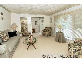 4 Fieldcrest Circle - Photo 2