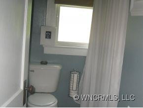 711 Center Street - Photo 6