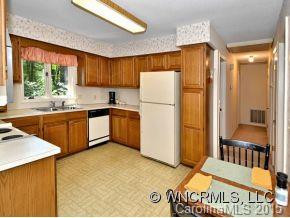 409 DEERHAVEN LANE - Photo 9