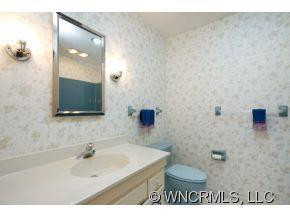 151 KENT LANE - Photo 11