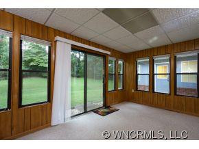 151 KENT LANE - Photo 5