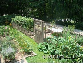 70 Queen Road - Photo 2