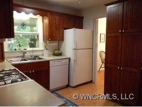 70 Queen Road - Photo 3