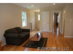30 Fairview Ave - Photo 3