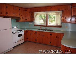 147 GREER STREET - Photo 3