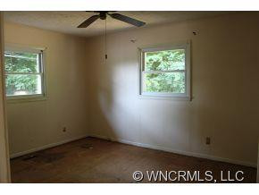 427 Country Club Drive - Photo 10