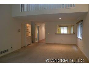 1005 Red Oak Drive - Photo 5