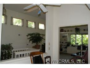 1005 Red Oak Drive - Photo 9