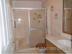 127 Middle Street - Photo 10