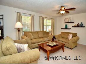 128 EXETER COURT - Photo 2