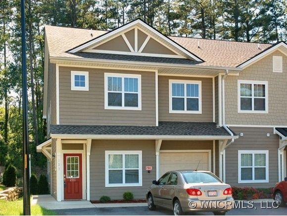 123 FOXDEN DRIVE, UNIT 201
