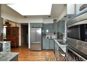 236 Greenleaf Drive - Photo 4
