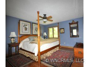 236 Greenleaf Drive - Photo 9