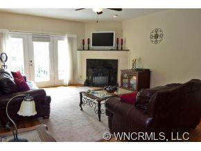 4 Holiday Drive - Photo 3