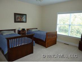 4 Holiday Drive - Photo 7