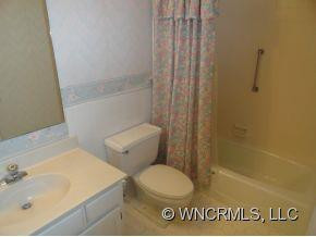 475 Park Avenue - Photo 10