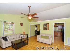211 Old Mars Hill Hwy - Photo 3
