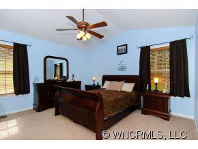 211 Old Mars Hill Hwy - Photo 7