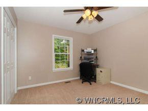 211 Old Mars Hill Hwy - Photo 10