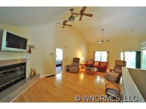 129 Churchill Downs Drive - Photo 4
