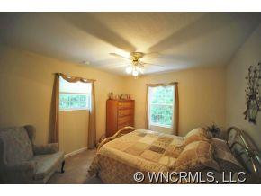 129 Churchill Downs Drive - Photo 8
