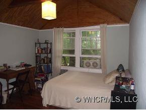 33 Allen Street - Photo 9