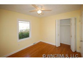 1 Pine Grove Court - Photo 8