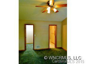 174 Oak Terrace - Photo 6