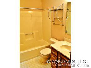 174 Oak Terrace - Photo 8