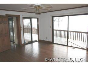 153 Fox Den Road - Photo 7