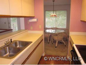 113 Shadowbrook Drive - Photo 6