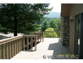 1 Governors Drive - Photo 4