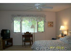 1 Governors Drive - Photo 9