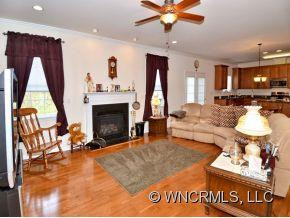 18 SECREST DRIVE - Photo 2