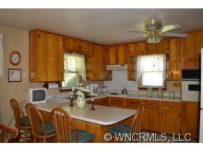 2592 Newfound Road - Photo 4