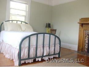 54 W Chestnut Street - Photo 7