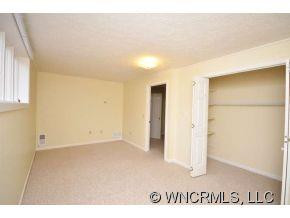 330 Woody Lane - Photo 17