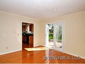 556 LAKESHORE DRIVE EXT. - Photo 10