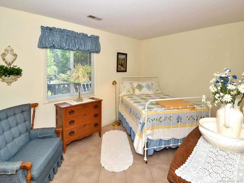 950 Mount Chalet Road - Photo 10