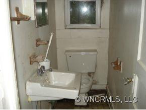 76 POPLAR DR - Photo 8