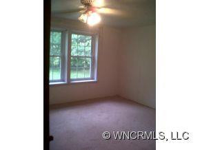 486 Clover Drive - Photo 6