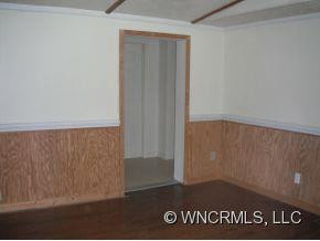 486 Clover Drive - Photo 9